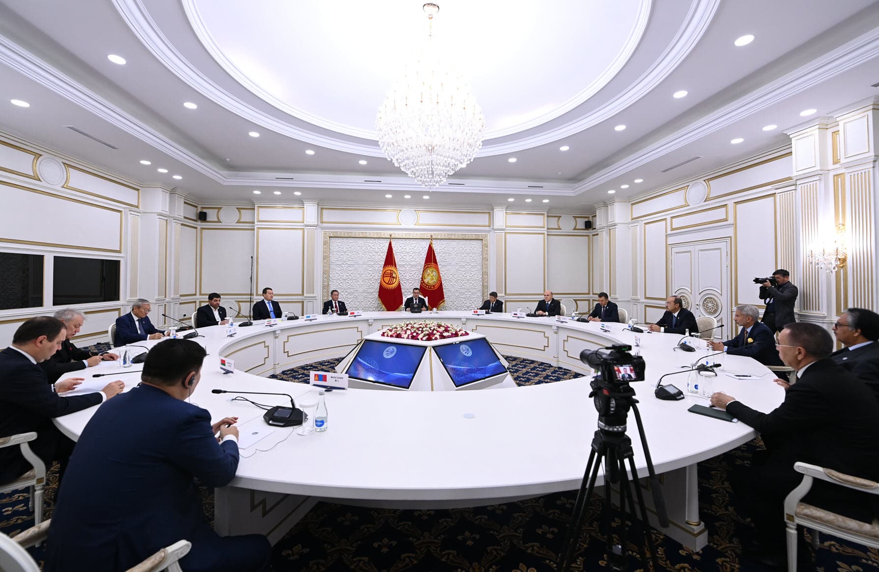 ШҲТ ҳукуматлар раҳбарлари кенгашининг мажлиси