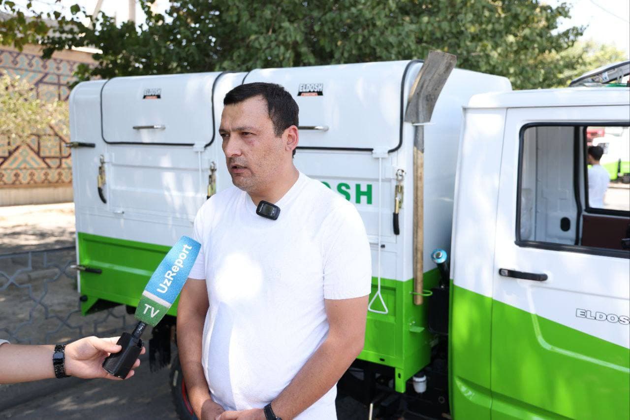 В Самарканде запустили электро мотороллеры для перевозки отходов